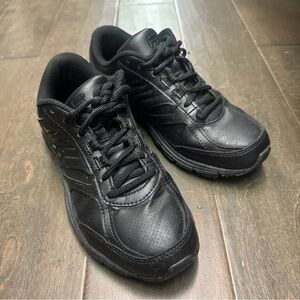 Fila womans size 6 black leather shoes  ASTM F2913-11